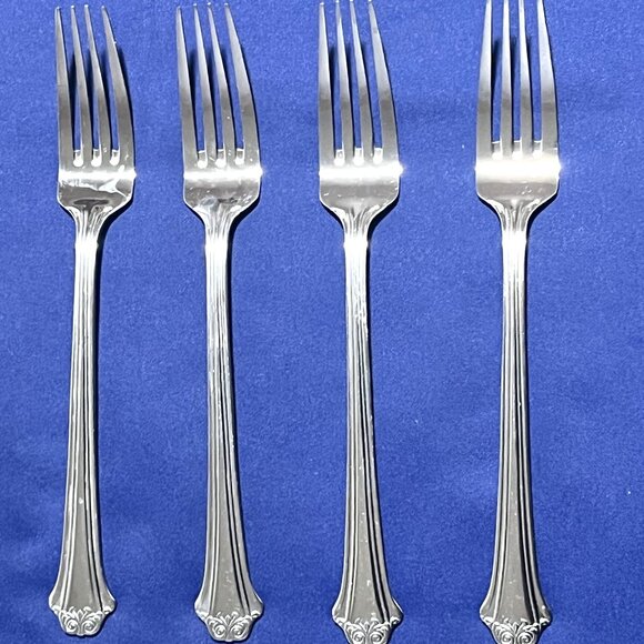 Recardis 4 pcs Stainless Steel Forks Dessert Forks Table Forks Dinner Forks Metal Forks for Home Recardis 4 pcs Stainless Steel Forks Dessert Forks Table Forks Dinner Forks Metal Forks for Home